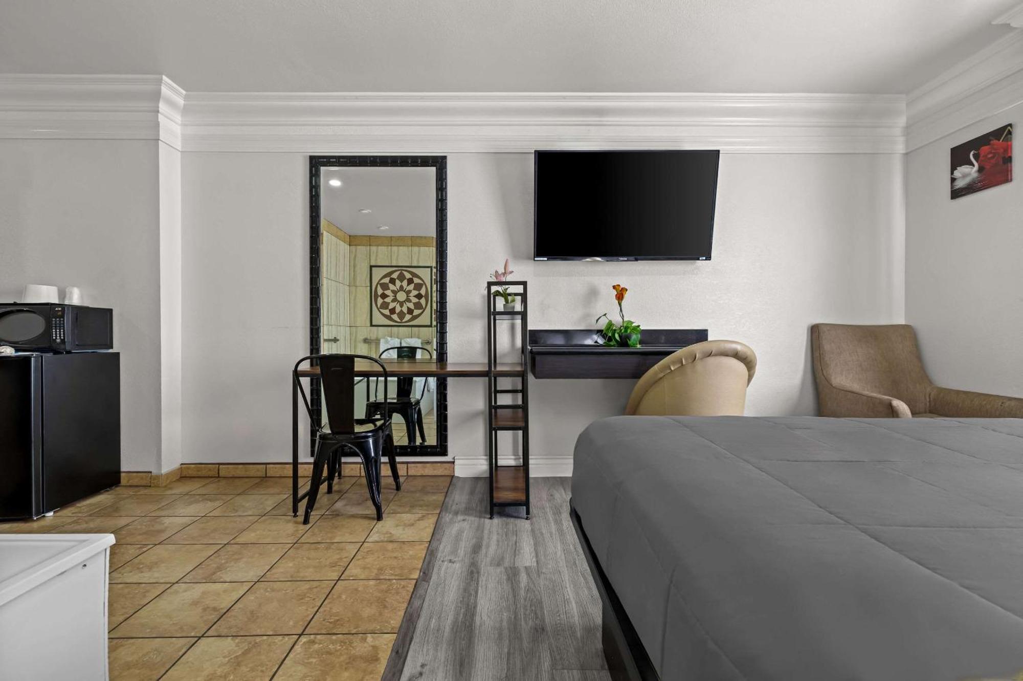 Rodeway Inn Santa Ana Eksteriør billede